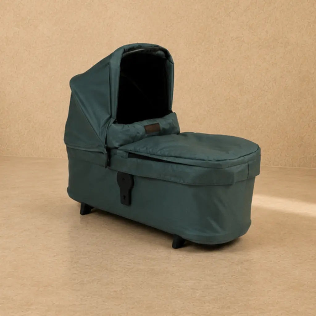 Mountain Buggy carrycot plus™ for duet™ – Artisan Collection