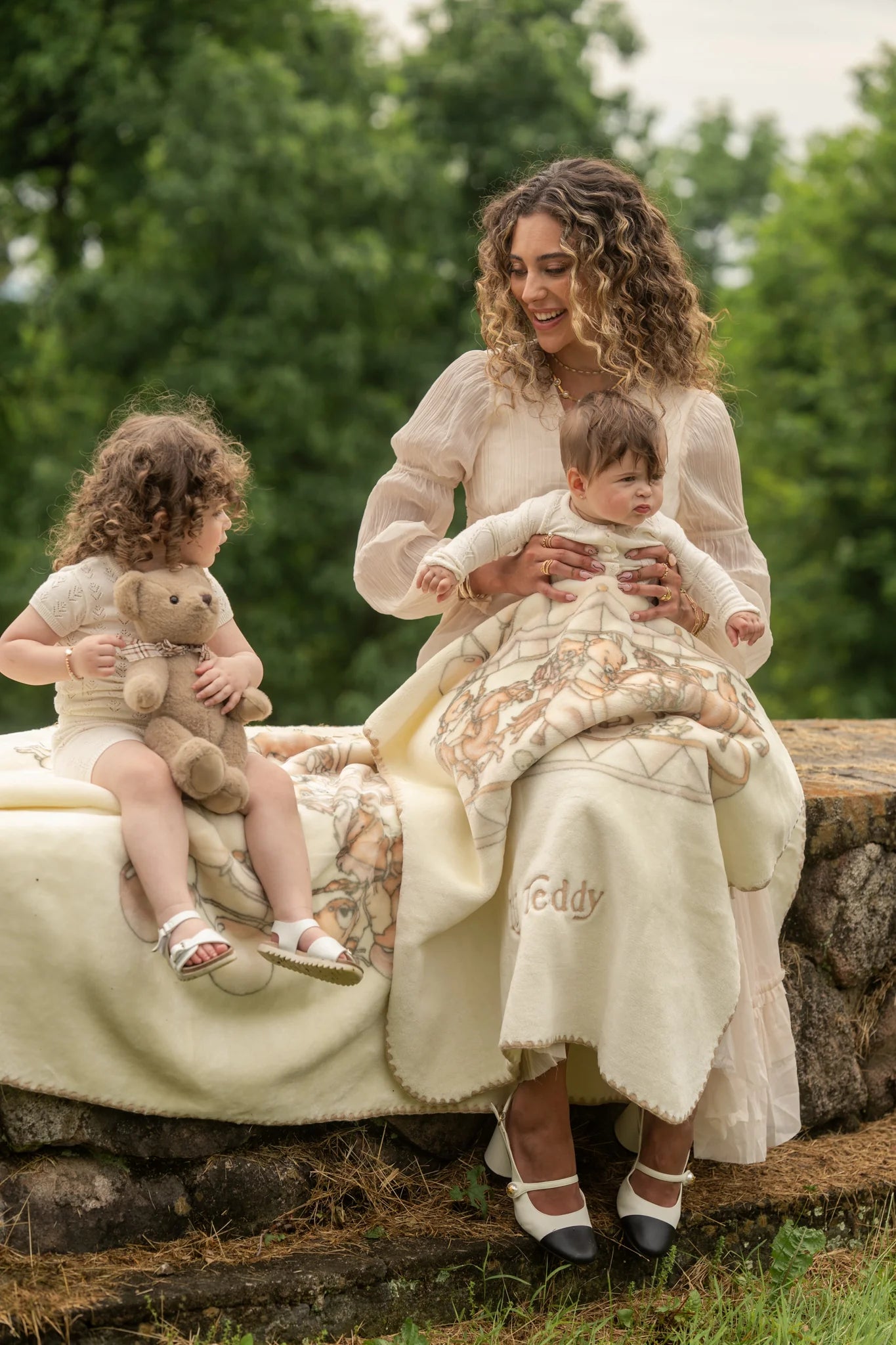 Lil Teddy’s Merry Go Snuggle Vanilla Bean