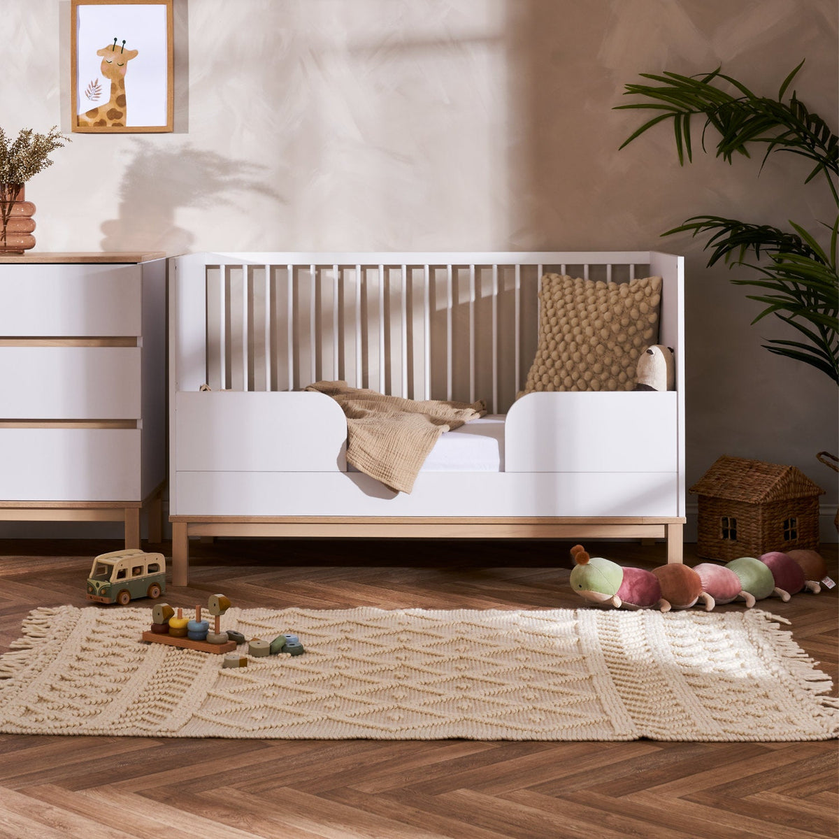 Astrid Cot Bed - White (2)
