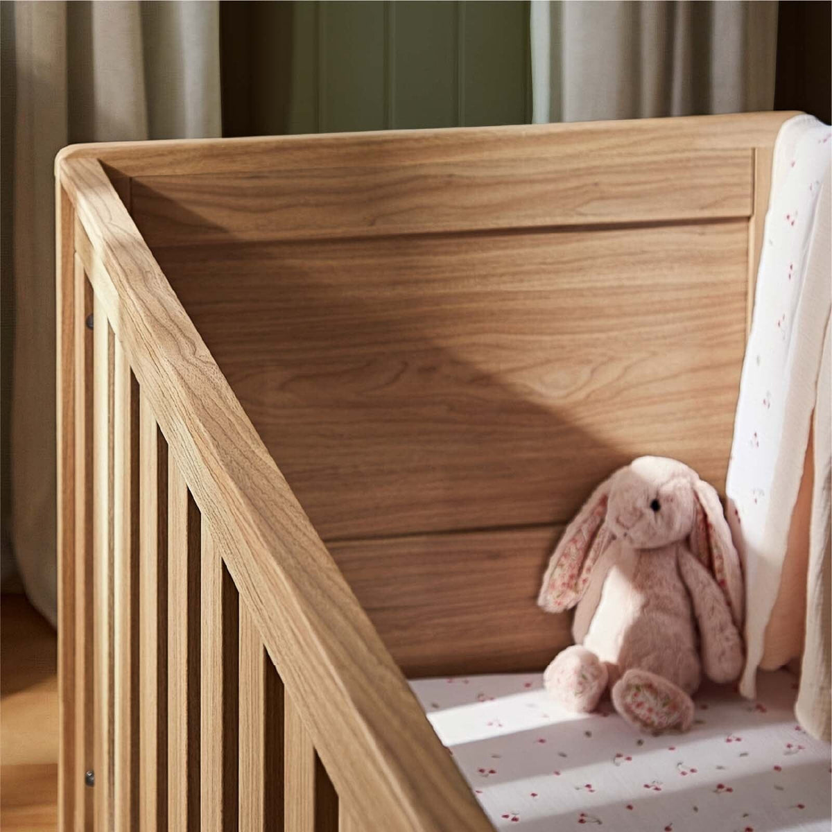 Burford Cot Bed - Oak