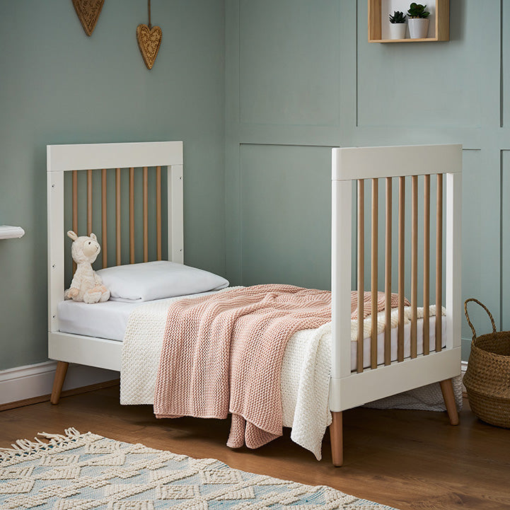 Maya Mini Cot Bed - White With Natural (4)