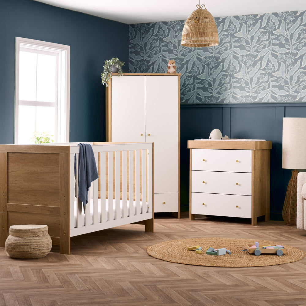 Nika 3 Piece Nursery Room Set - Oak & White