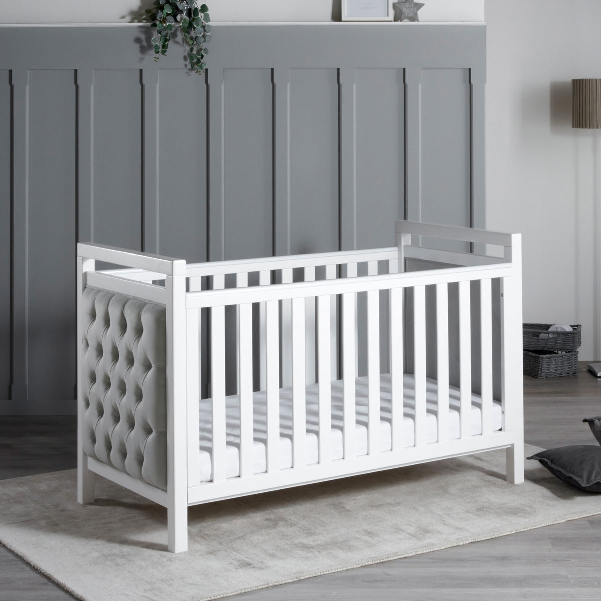 Velvet Deluxe 2 Piece Nursery Furniture Set