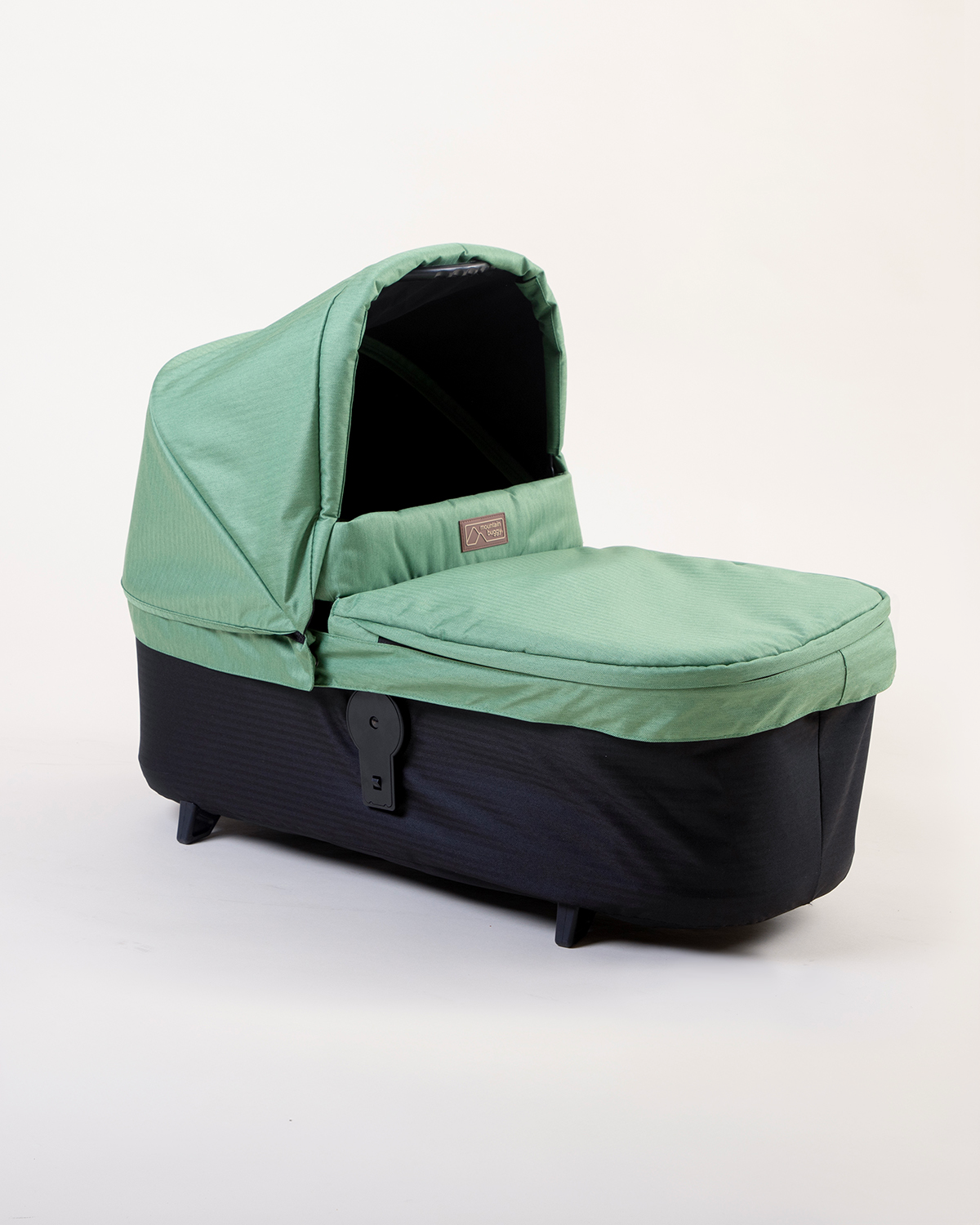 Mountain Buggy carrycot plus™ for urban jungle™