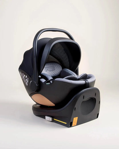 Mountain Buggy nest™ i-Size Infant Car Seat with Rotating Base