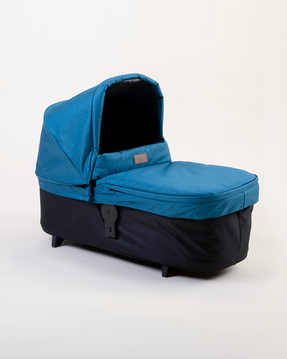 Mountain Buggy carrycot plus™ for urban jungle™