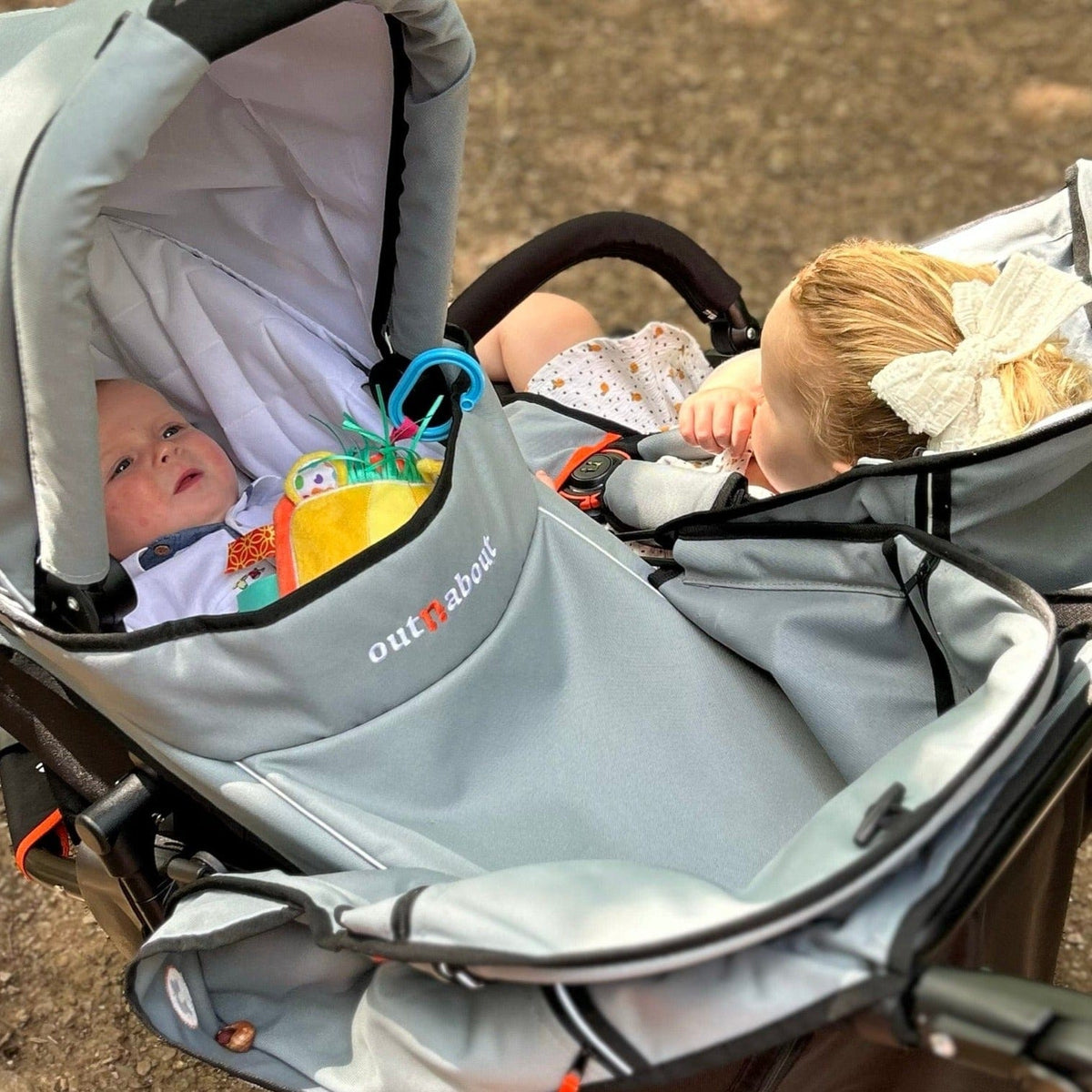 Out n About Nipper Double V6 Pushchair