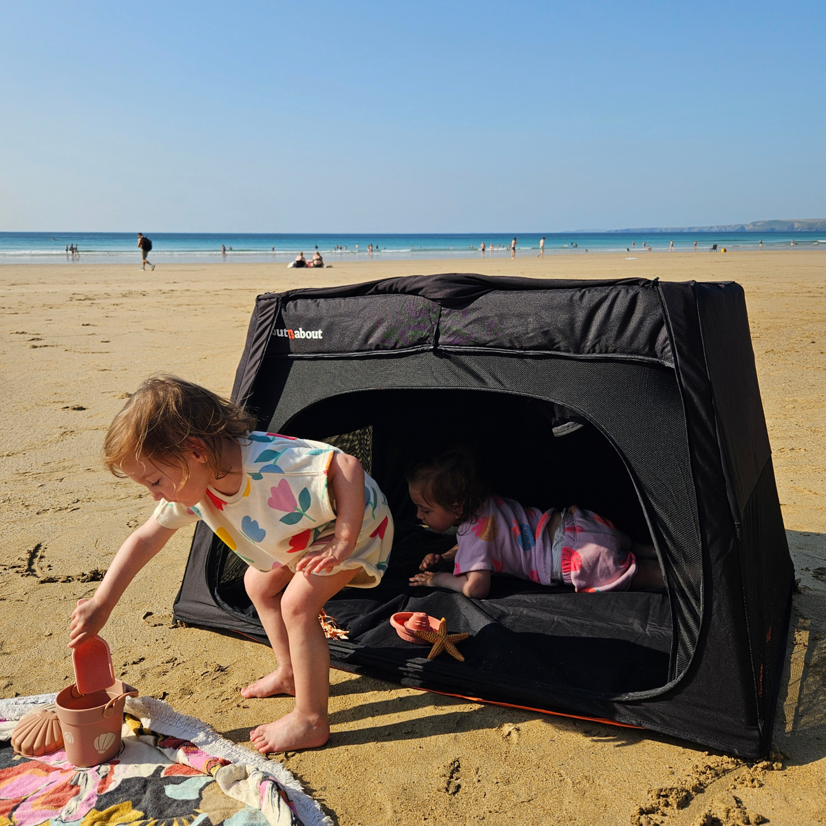 Out n About Nipper Nest Travel Cot